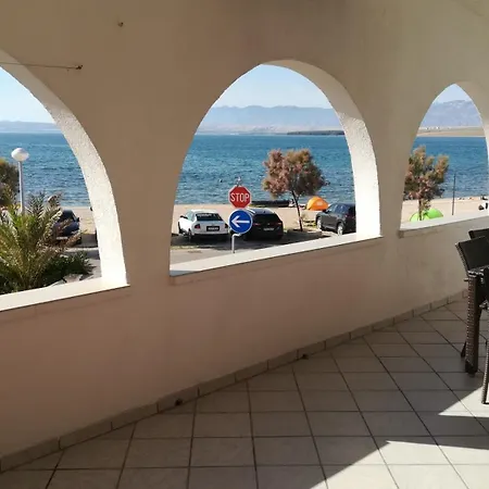 Prestiz Na Prizemi Apartment Vir