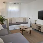 Prestíž Na Prízemí Appartamento *