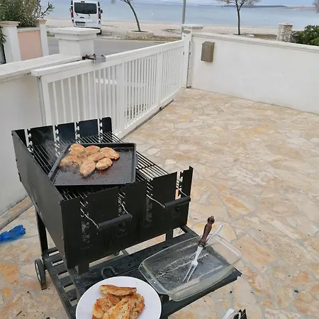 Apartman Prestiz Na Prizemi