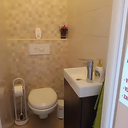 Apartamento Prestíž Na Prízemí Vir